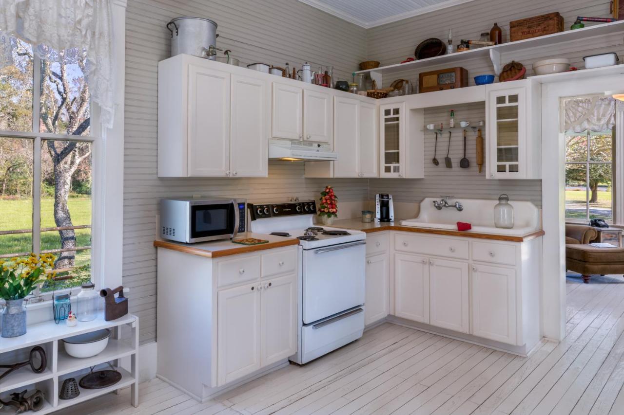 Maison D'Memoire Bed&Breakfast Cottages Rayne Exterior foto