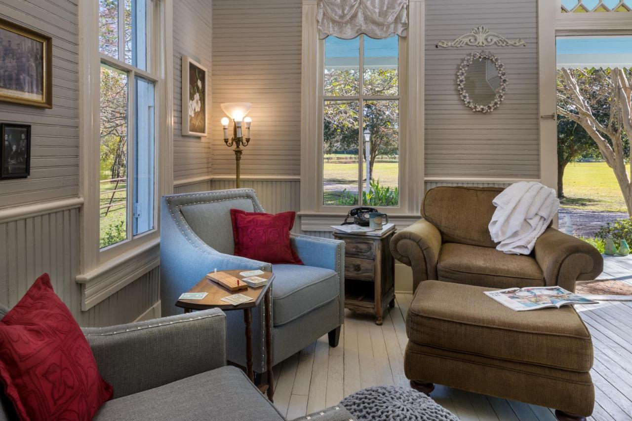 Maison D'Memoire Bed&Breakfast Cottages Rayne Exterior foto