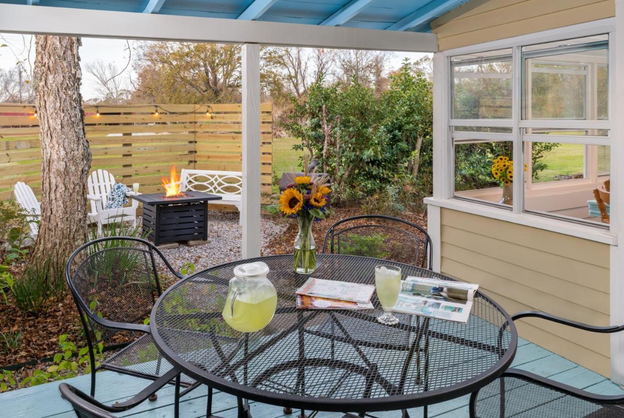 Maison D'Memoire Bed&Breakfast Cottages Rayne Exterior foto